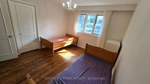 Photo 25 at 236 York Mills Road, Windfields, Toronto