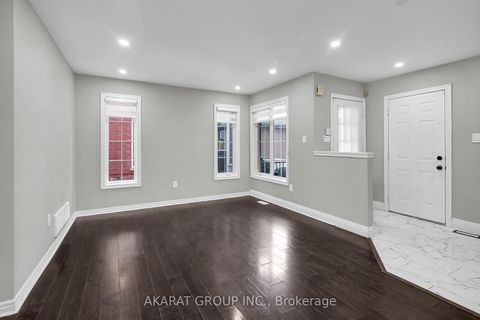 Photo 3 at 2365 Bankside Drive, Central Erin Mills, Mississauga