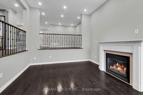 Photo 7 at 2365 Bankside Drive, Central Erin Mills, Mississauga