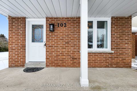 Photo 3 at 102 Penfound Drive, Bowmanville, Clarington