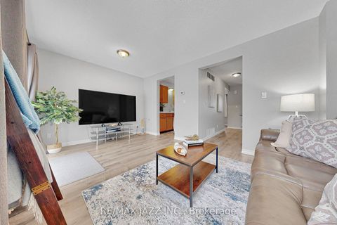 Photo 6 at 102 Penfound Drive, Bowmanville, Clarington