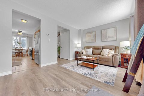 Photo 8 at 102 Penfound Drive, Bowmanville, Clarington