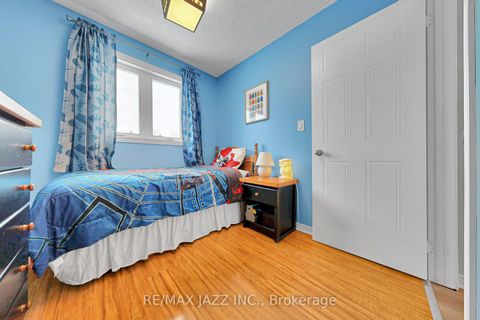 Photo 24 at 102 Penfound Drive, Bowmanville, Clarington