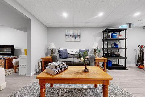 Photo 26 at 102 Penfound Drive, Bowmanville, Clarington