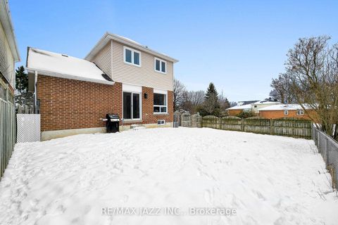 Photo 34 at 102 Penfound Drive, Bowmanville, Clarington