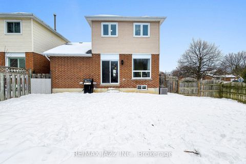 Photo 35 at 102 Penfound Drive, Bowmanville, Clarington