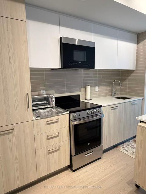 Photo 14 at 1003 - 65 Mutual Street, Yonge Corridor, Toronto