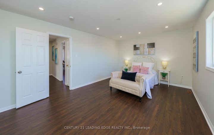 Photo 23 at 784 Ormond Drive, Samac, Oshawa