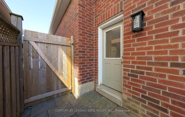 Photo 32 at 784 Ormond Drive, Samac, Oshawa