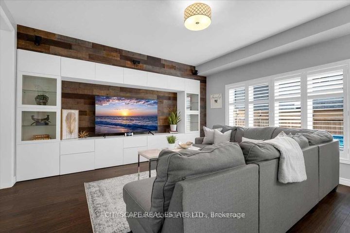 Photo 12 at 40 Blue Ribbon Way, Binbrook, Hamilton