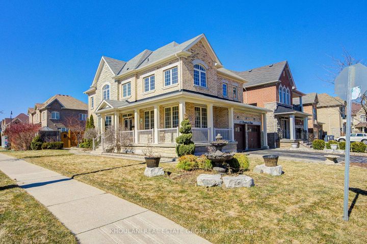 Photo 1 at 13 Brentwick Drive, Credit Valley, Brampton