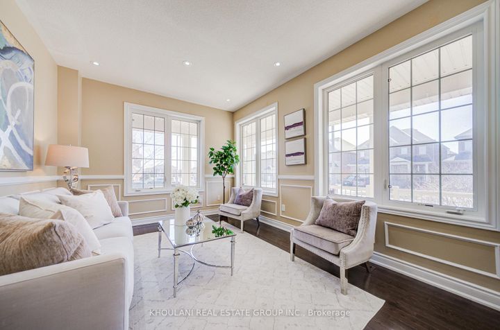 Photo 6 at 13 Brentwick Drive, Credit Valley, Brampton