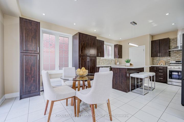 Photo 14 at 13 Brentwick Drive, Credit Valley, Brampton