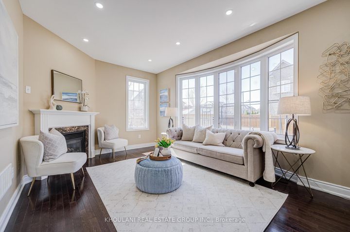 Photo 16 at 13 Brentwick Drive, Credit Valley, Brampton