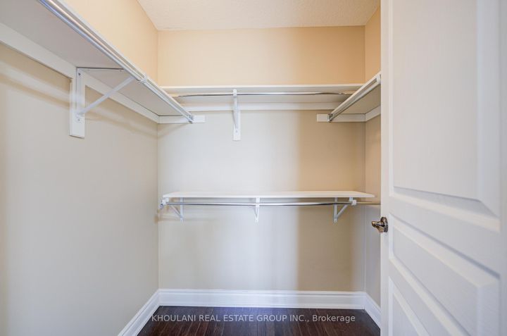 Photo 24 at 13 Brentwick Drive, Credit Valley, Brampton