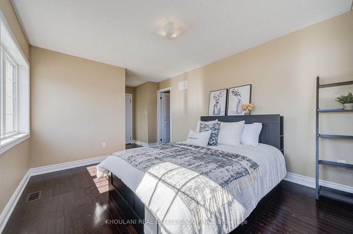 Photo 28 at 13 Brentwick Drive, Credit Valley, Brampton