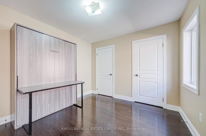 Photo 33 at 13 Brentwick Drive, Credit Valley, Brampton