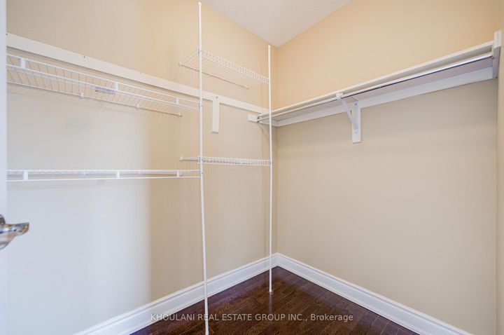 Photo 34 at 13 Brentwick Drive, Credit Valley, Brampton