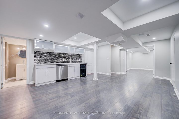 Photo 36 at 13 Brentwick Drive, Credit Valley, Brampton