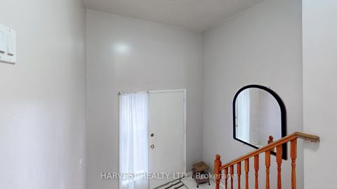 Photo 9 at 40 GREENHEDGES Court, Malvern, Toronto