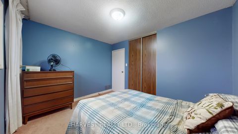 Photo 21 at 40 GREENHEDGES Court, Malvern, Toronto