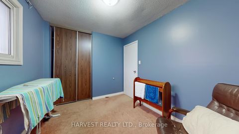 Photo 22 at 40 GREENHEDGES Court, Malvern, Toronto