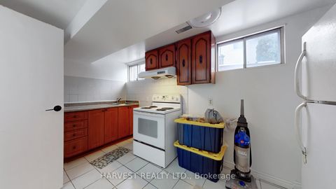 Photo 27 at 40 GREENHEDGES Court, Malvern, Toronto