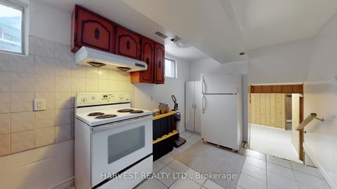 Photo 28 at 40 GREENHEDGES Court, Malvern, Toronto