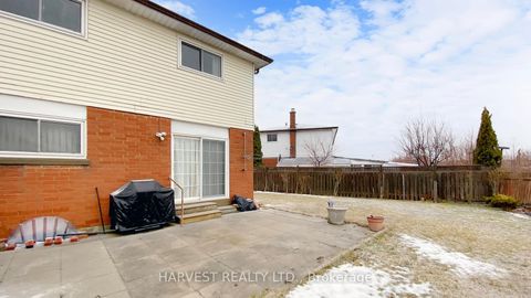 Photo 42 at 40 GREENHEDGES Court, Malvern, Toronto