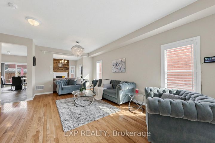 Photo 5 at 101 Cookview Drive, Wellington, Brampton