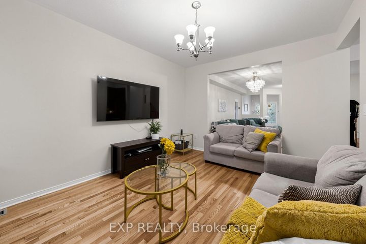 Photo 9 at 101 Cookview Drive, Wellington, Brampton