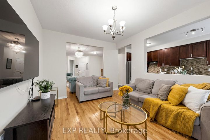 Photo 11 at 101 Cookview Drive, Wellington, Brampton