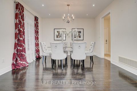 Photo 7 at 116 Dunlop Street, Crosby, Richmond Hill