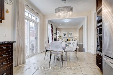 Photo 8 at 116 Dunlop Street, Crosby, Richmond Hill