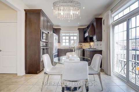 Photo 16 at 116 Dunlop Street, Crosby, Richmond Hill