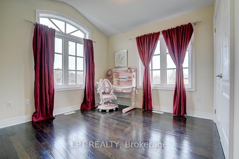 Photo 23 at 116 Dunlop Street, Crosby, Richmond Hill