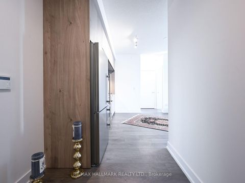 Photo 5 at 1730 - 25 Adra Grado Way, Bayview Village, Toronto