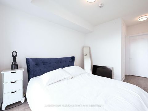 Photo 15 at 1730 - 25 Adra Grado Way, Bayview Village, Toronto