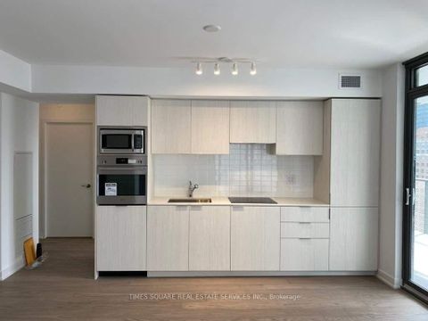 Photo 2 at 1008 - 11 Wellesley Street W, Bay Street Corridor, Toronto