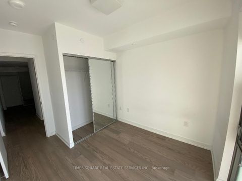 Photo 9 at 1008 - 11 Wellesley Street W, Bay Street Corridor, Toronto