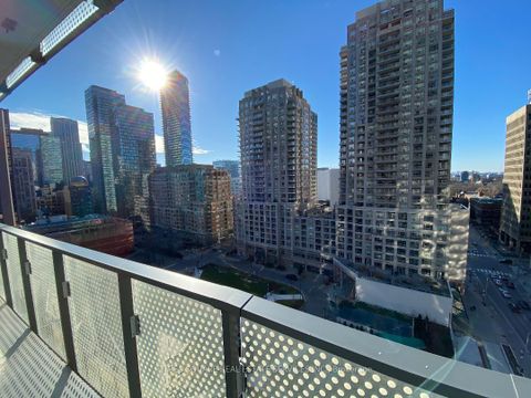 Photo 19 at 1008 - 11 Wellesley Street W, Bay Street Corridor, Toronto