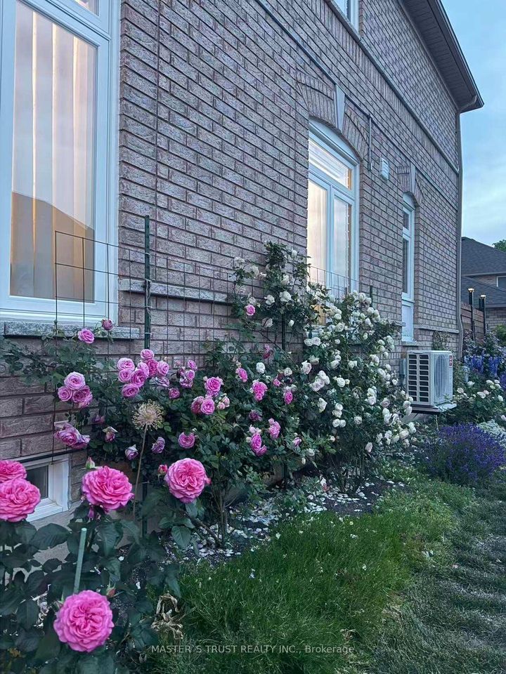 Photo 1 at 55 Russell Hill Road, Berczy, Markham