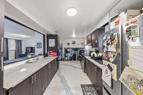 Photo 1 at 7 Briarbluff Avenue, West Hill, Toronto