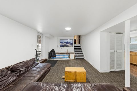 Photo 18 at 7 Briarbluff Avenue, West Hill, Toronto