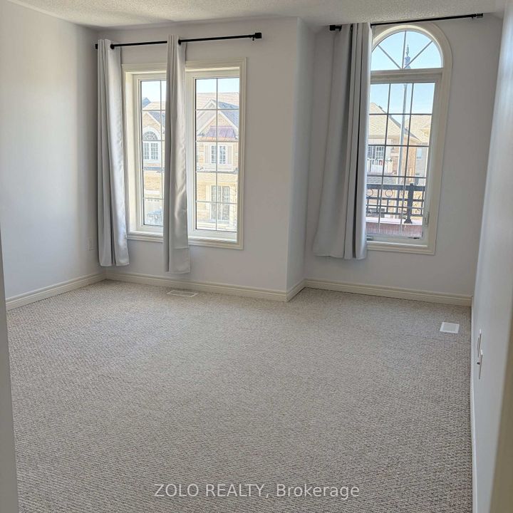 Photo 20 at 17 Kempsford Crescent, Northwest Brampton, Brampton