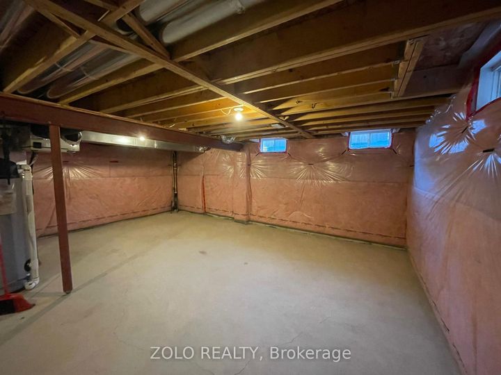 Photo 25 at 17 Kempsford Crescent, Northwest Brampton, Brampton