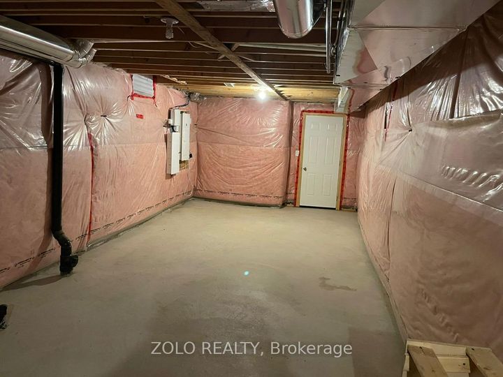 Photo 26 at 17 Kempsford Crescent, Northwest Brampton, Brampton