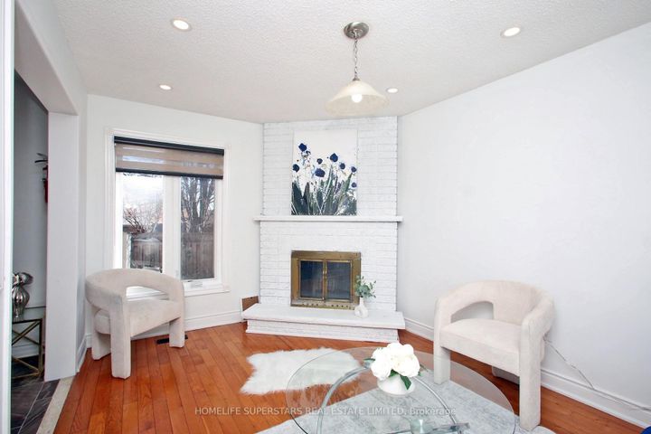 Photo 17 at 125 Bighorn Crescent, Wellington, Brampton