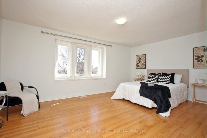 Photo 20 at 125 Bighorn Crescent, Wellington, Brampton