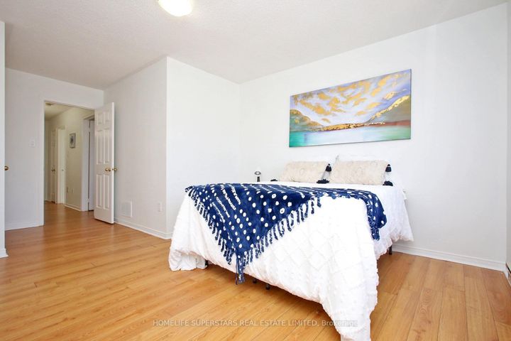 Photo 25 at 125 Bighorn Crescent, Wellington, Brampton